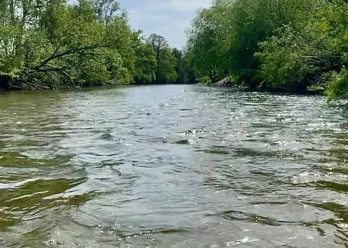 Дом отдыха By The Jizera River Novy Vestec